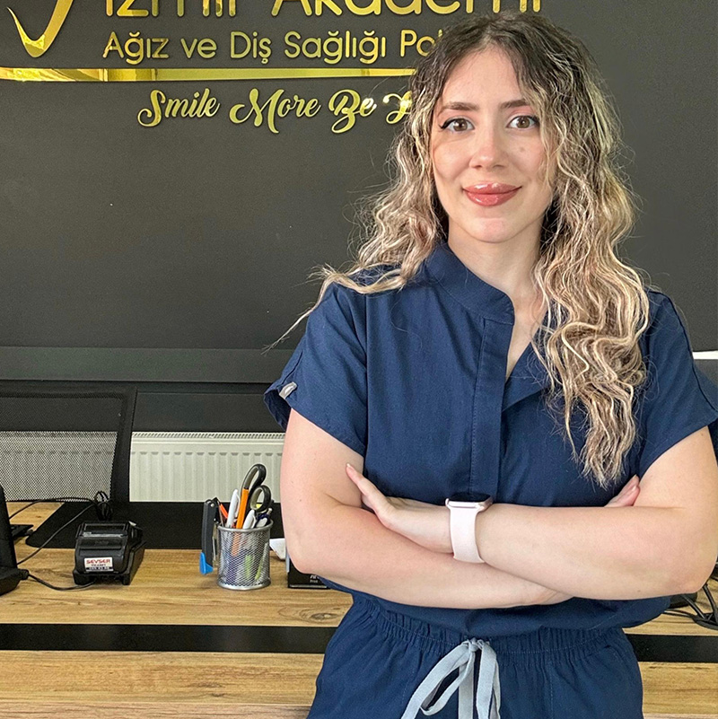 Dt. Elif Gökçen SARI  MERMER